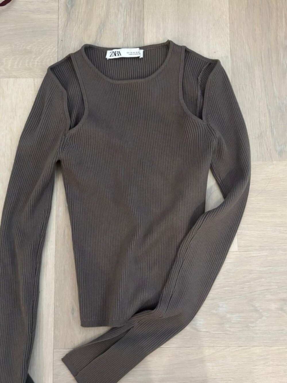 Zara knit cutout brown long sleeve
